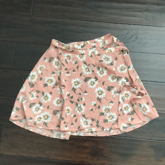Show Me Your Mumu Pink Daisy Wrap Skirt - Picture 3 of 3